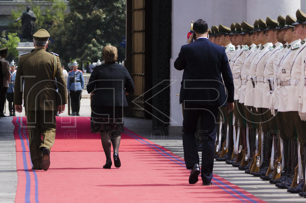 Presidenta Bachelet recibe a Mandatario de Uruguay en visita oficial
