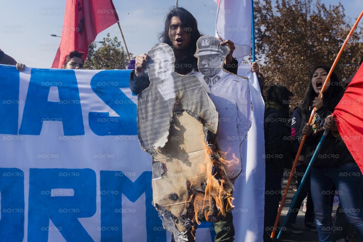 Galería de imágenes de una nueva marcha estudiantil 