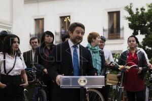 Ciclistas del Foro Mundial visitan La Moneda