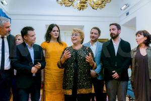 Equipo de película “Una Mujer Fantástica” en el Palacio de La Moneda-2