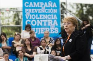 Firma Proyecto de Ley “Por el derecho de las mujeres a una vida libre de violencia”