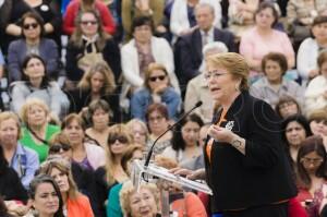 Firma Proyecto de Ley “Por el derecho de las mujeres a una vida libre de violencia”