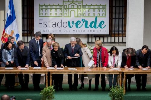 Firma compromiso de “Estado Verde”