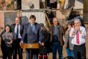 Inician demolición de los últimos edificios en el sector Bajos de Mena-5