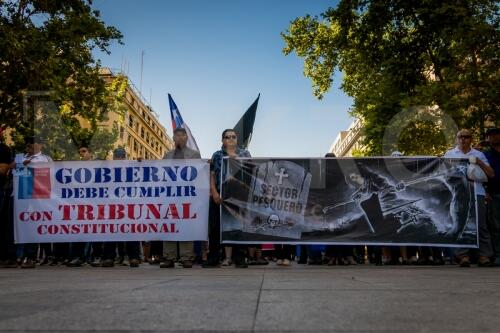 Pescadores industriales entregan carta en La Moneda