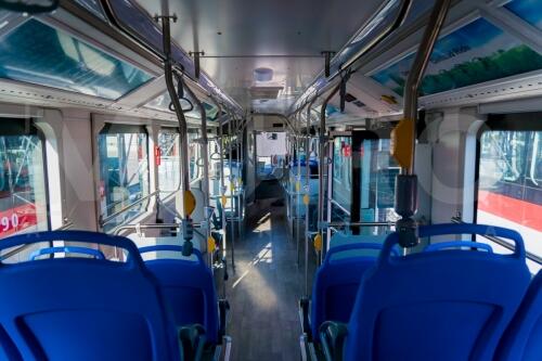 Presentan primeros 100 buses electricos para Santiago