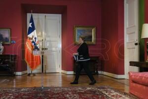 Presidenta Bachelet recibe información por crisis en Chiloe-6