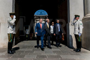 Presidente Piñera recibe en audiencia al Ministro Ampuero y al agente Grossman-11