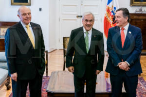 Presidente Piñera recibe en audiencia al Ministro Ampuero y al agente Grossman-4