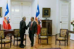 Presidente Piñera se reune con ex presidentes-4