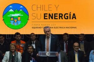 Promulgan Ley de Equidad Tarifaria en Servicios Eléctricos