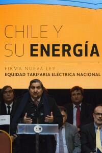 Promulgan Ley de Equidad Tarifaria en Servicios Eléctricos