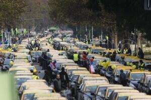 Protesta de taxistas contra Uber-8