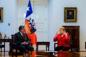Reunión Presidenta Bachelet con el candidato Guillier-8
