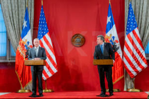 Secretario de Defensa de los Estados Unidos visita Chile-12