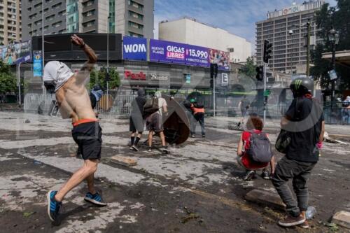 Sexa jornada de protestas en Santiago