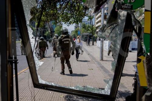 Tercer día de protestas tras declaración de Estado de Emergencia