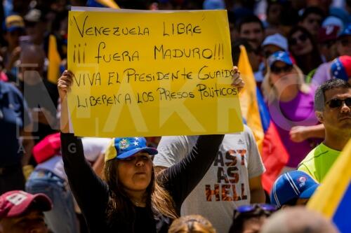 Venezolanos en Chile salen a manifestar nuevamente su apoyo a Guaidó