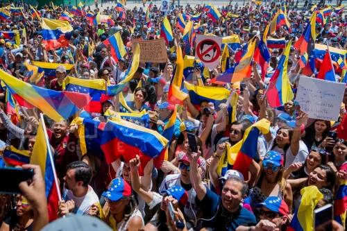 Venezolanos en Chile salen a manifestar nuevamente su apoyo a Guaidó