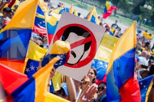 Venezolanos en Chile salen a manifestar nuevamente su apoyo a Guaidó