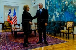 Vicepresidente de EEUU Mike Pence visita Chile